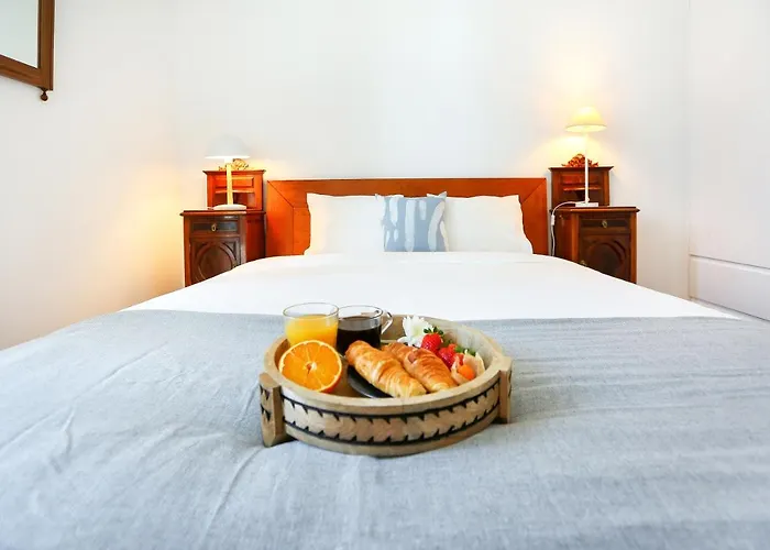 Apartment Jump Into The Lull *